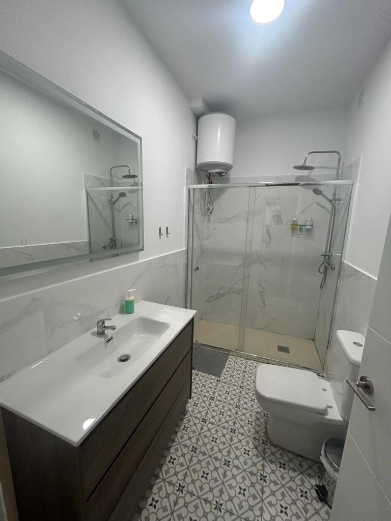 Apartamentos Pino Бенідорм Екстер'єр фото