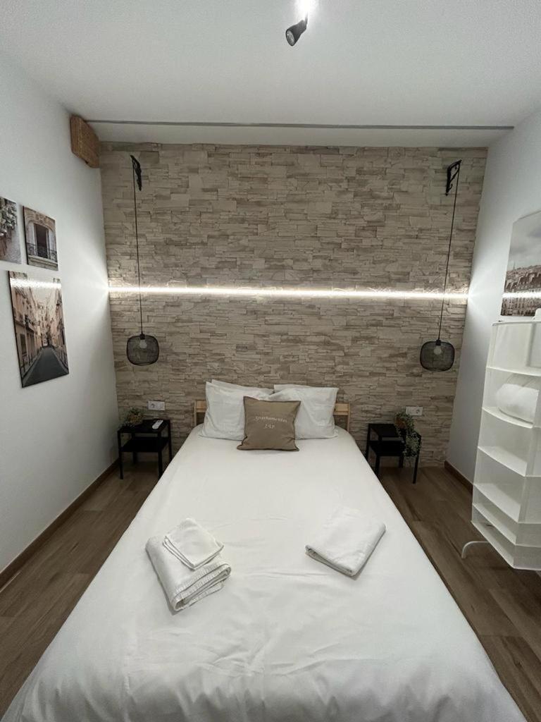 Apartamentos Pino Бенідорм Номер фото